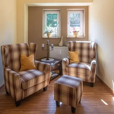 1-room In Ruegeband *