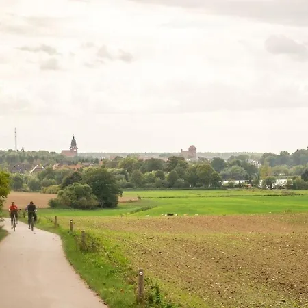 1-room In Ruegeband * Waren (Mueritz)