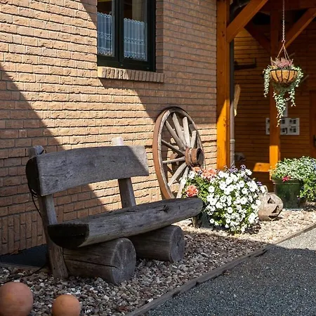 Dom wakacyjny 1-room In Ruegeband *