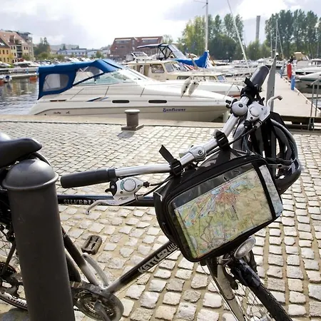 1-room In Ruegeband Dom wakacyjny Waren (Mueritz)